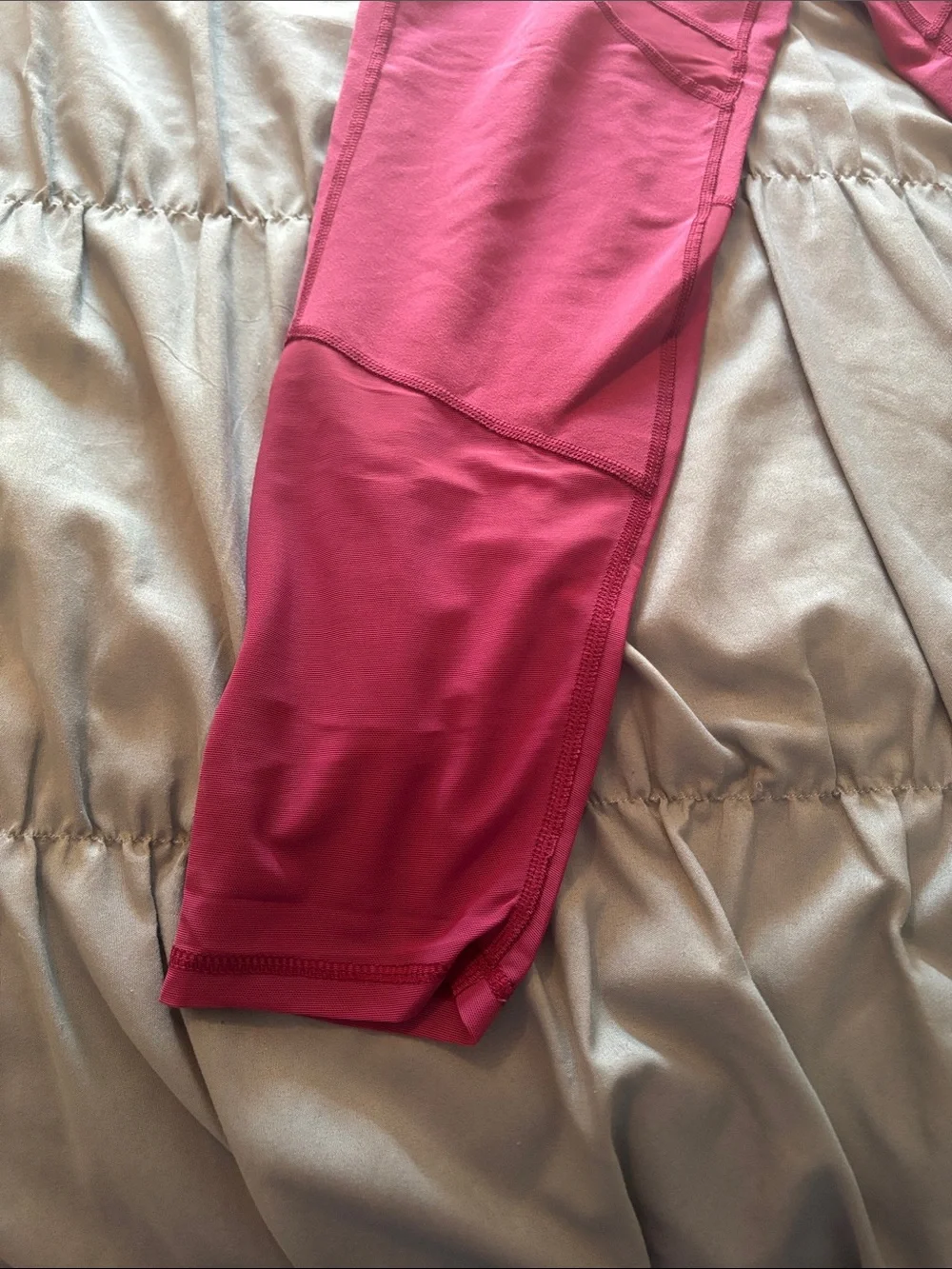 Gently used, OLD NAVY ACTIVE Leggings 🩷